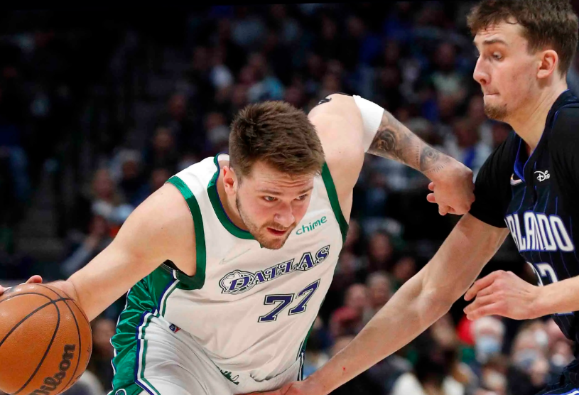 九游-TheShy关键节点惊险取胜，独行侠带队取胜！的简单介绍