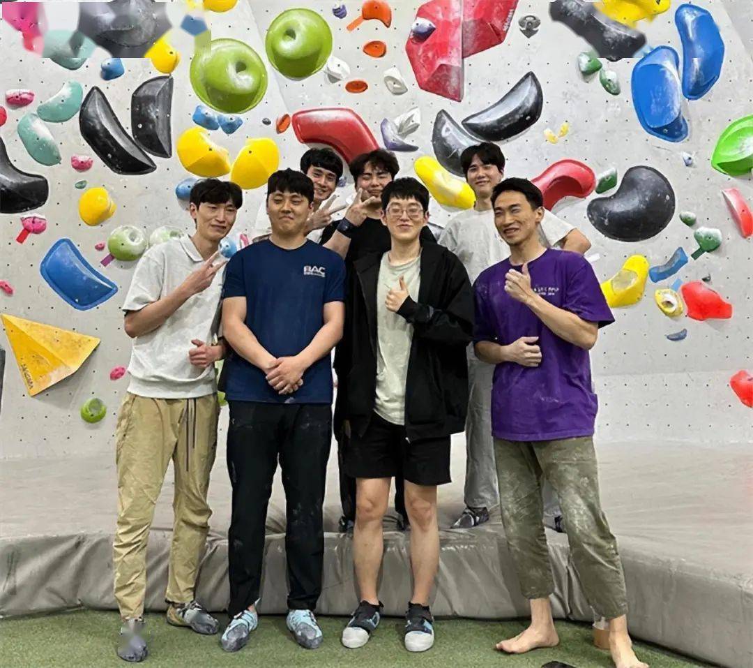 九游体育-关于Scout在IG比赛中势不可挡，战术调整引发热议！的信息